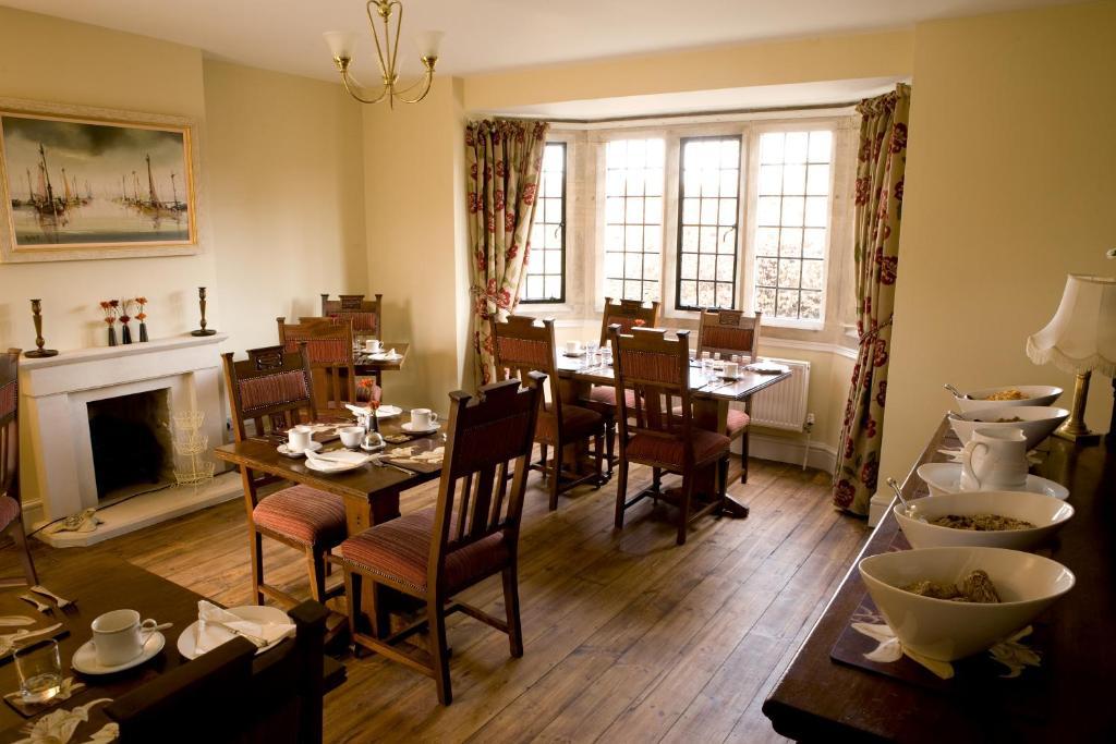 Cranbourne House Hotel Stow-on-the-Wold Exterior photo